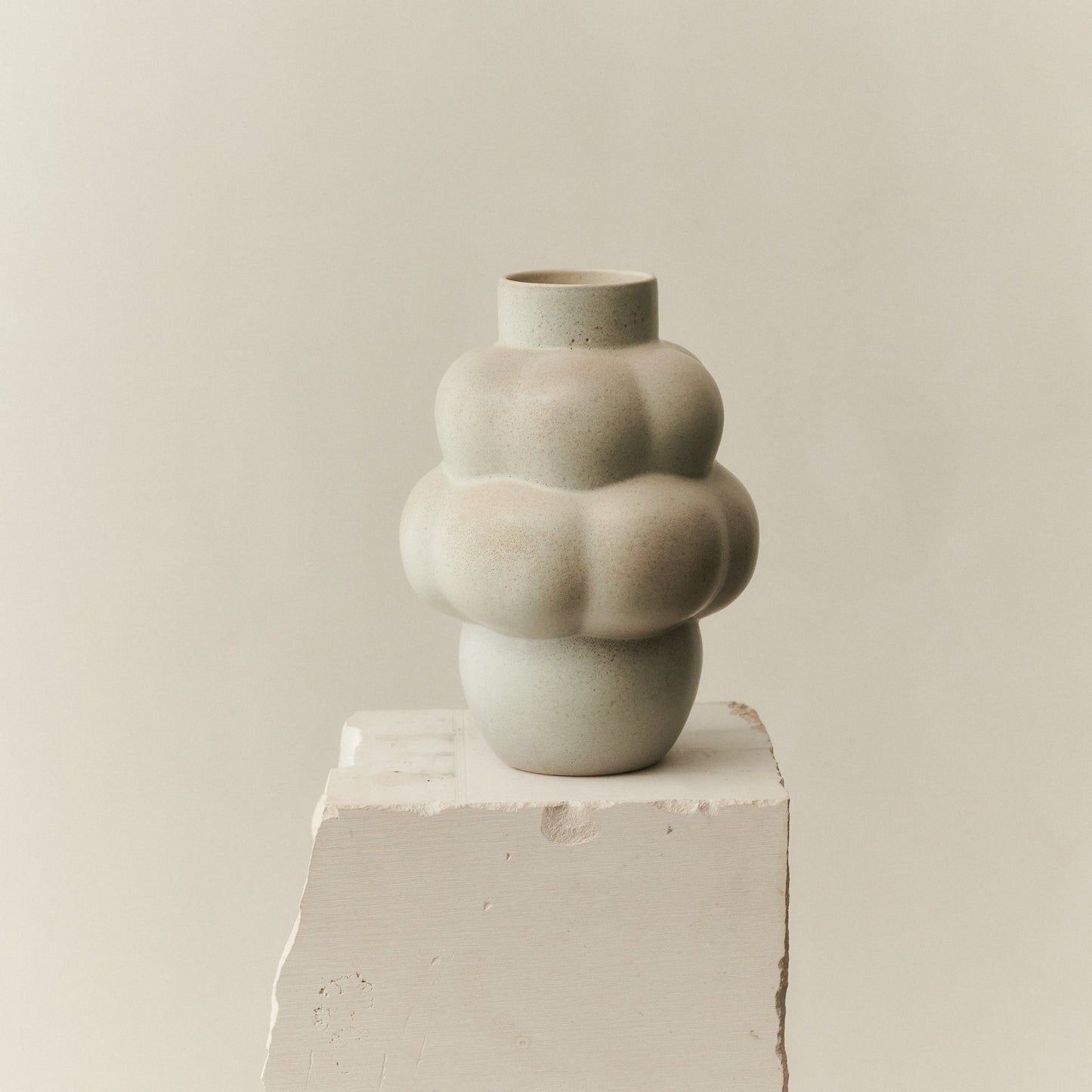 LOUISE ROE | Balloon vase ceramic - 32 cm