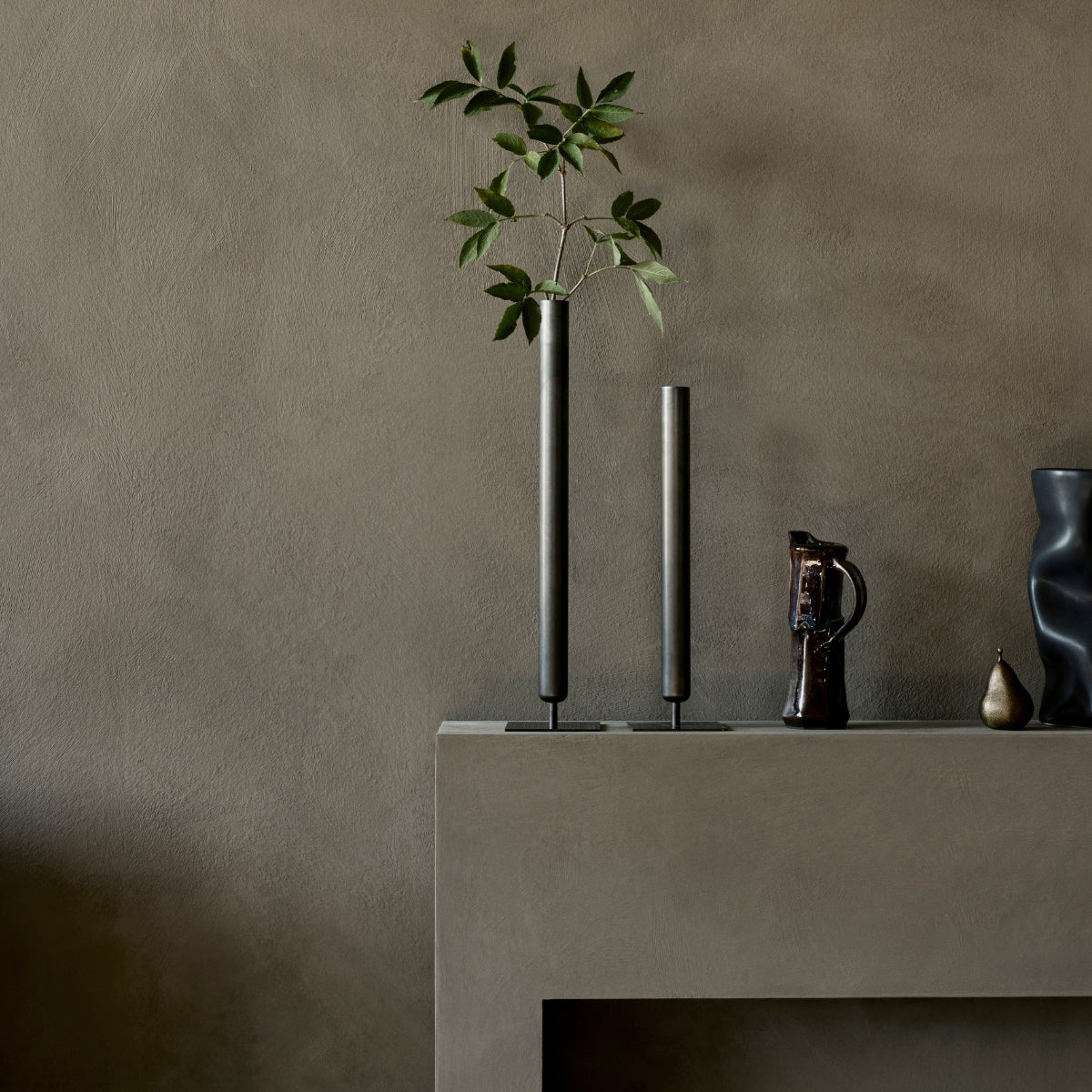Audo Copenhagen | Stance Vase – H40, Bronzed Brass