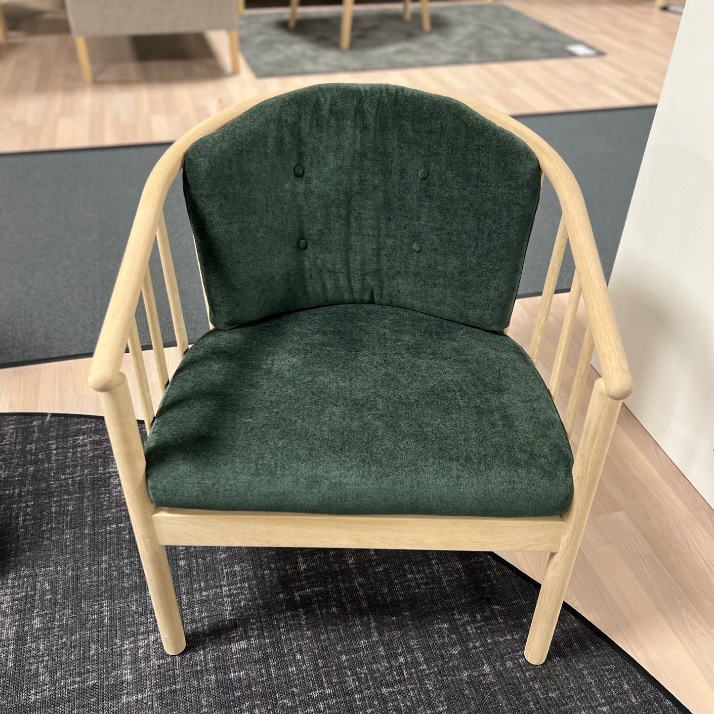 Stouby | Bella stol - grøn - udstillingsmodel