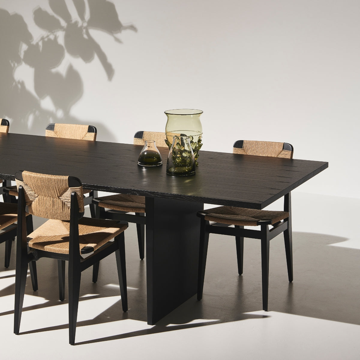 GUBI | Private Dining Table - Bolighuset Werenberg