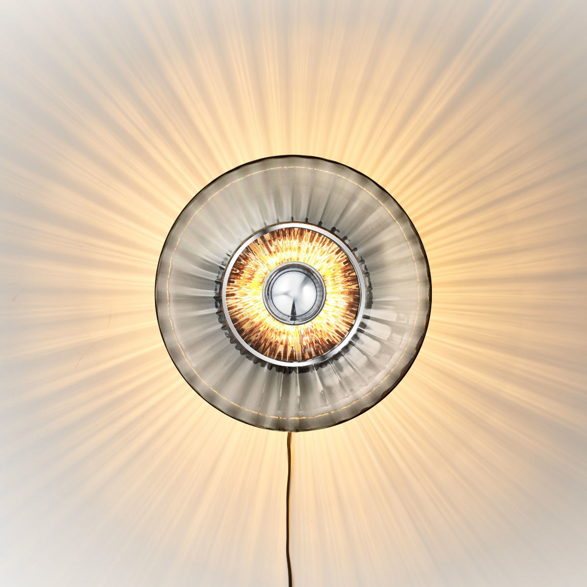 Design By Us | New Wave Optic væglampe - XL - Bolighuset Werenberg