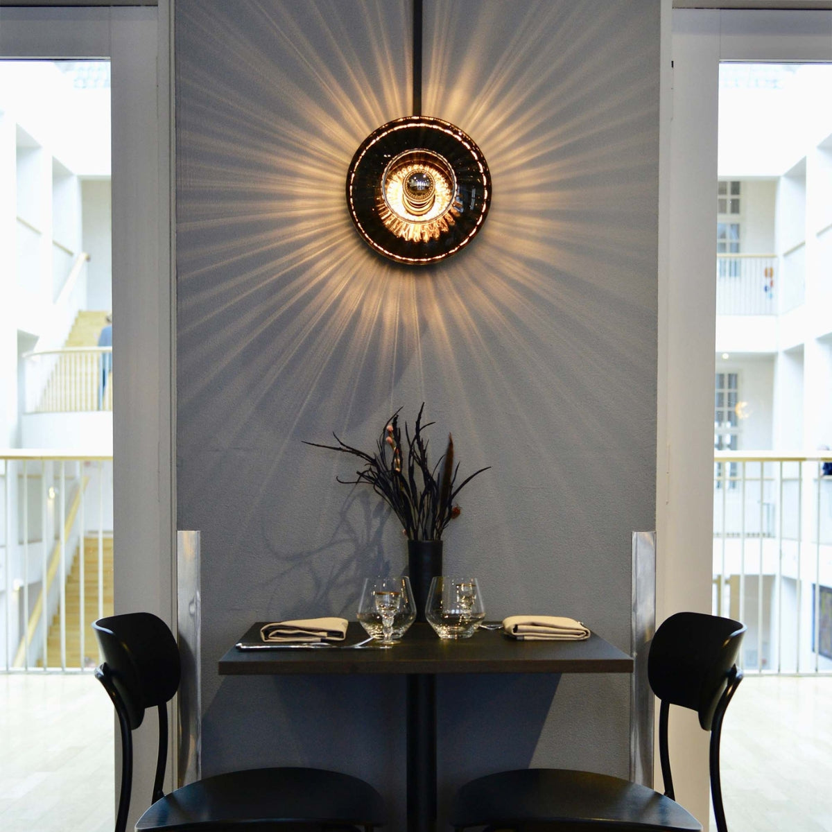 Design By Us | New Wave Optic væglampe - XL - Bolighuset Werenberg