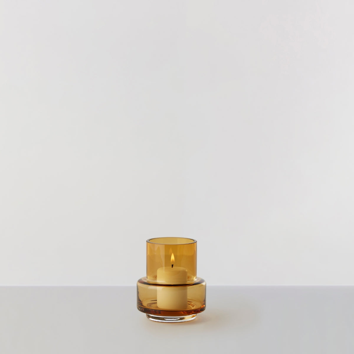 Ro Collection | Hurricane Tealight no. 25