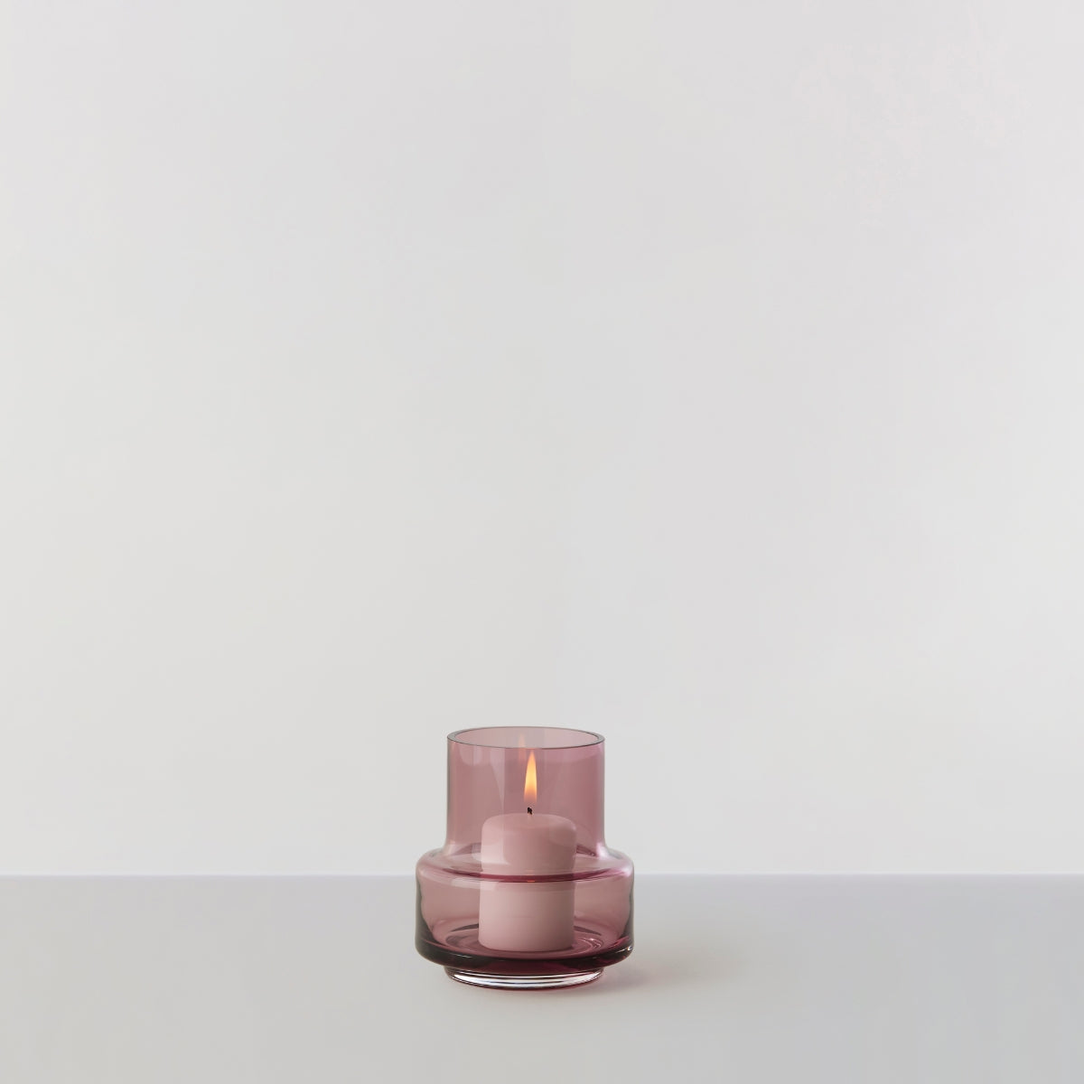 Ro Collection | Hurricane Tealight no. 25