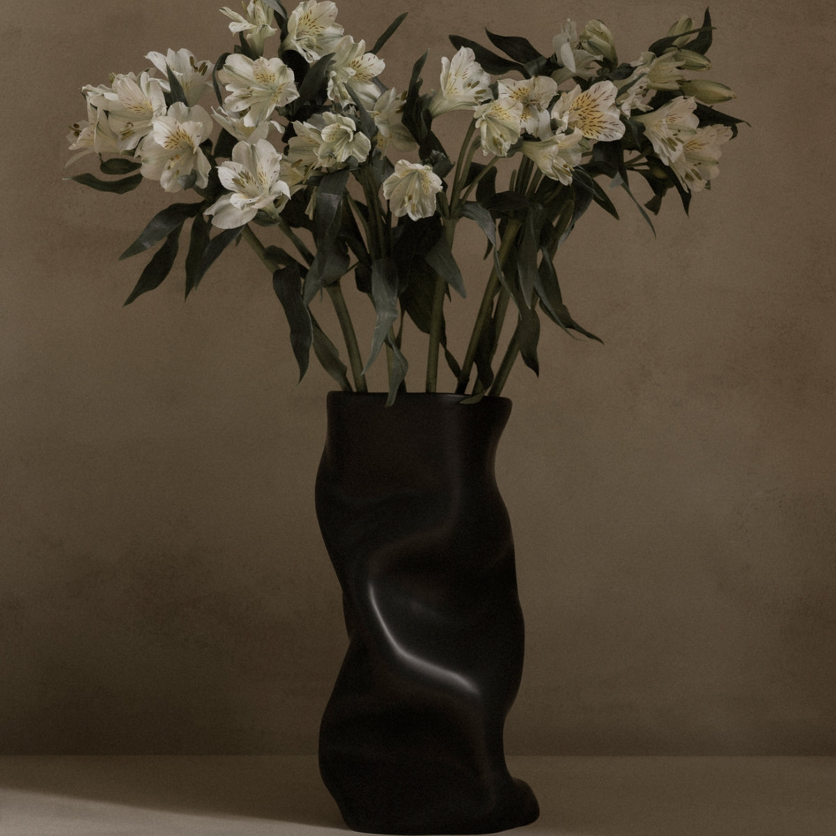 Audo Copenhagen | Collapse Vase – 20, Black