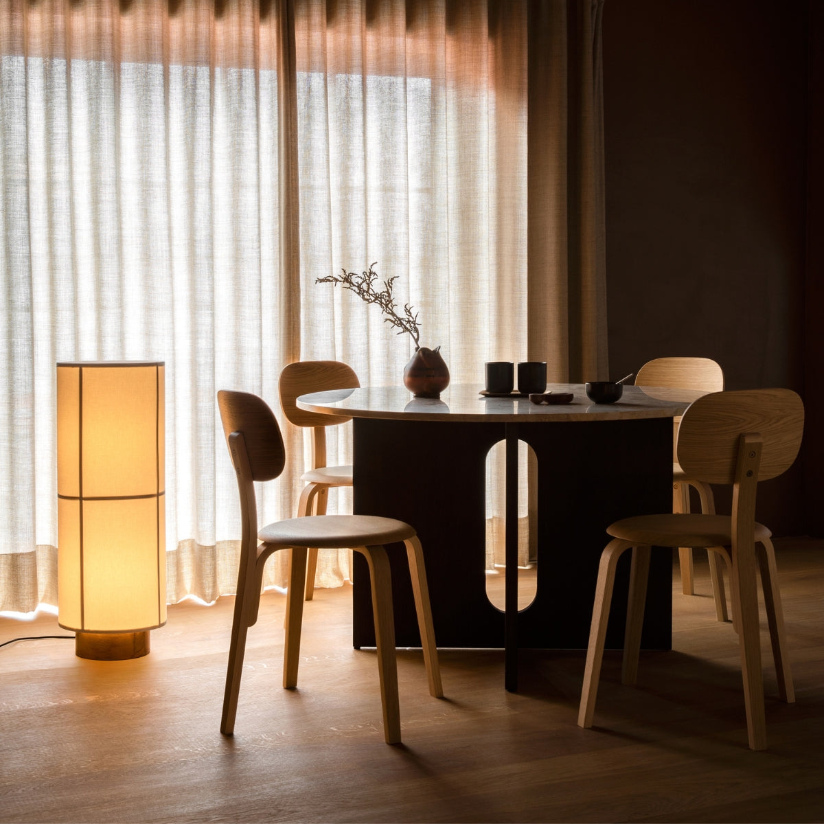 Audo Copenhagen | Hashira Floor Lamp, High, Steel Base, Ø30, Raw