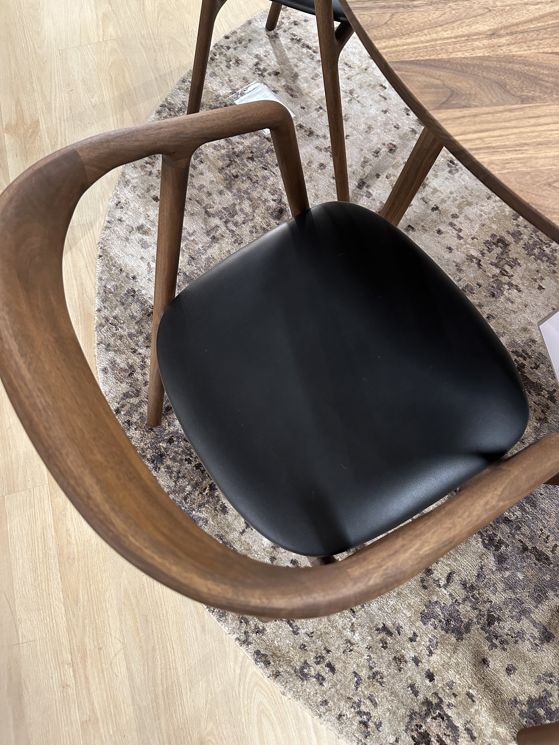 Woak Design | Bled spisebordsstol - udstillingsmodel